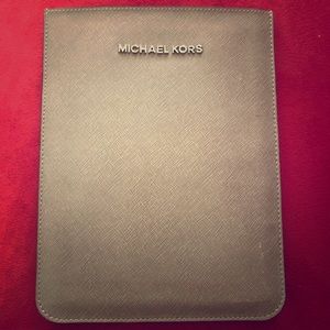 Michael Kors IPad Mini Sleeve (Metallic)